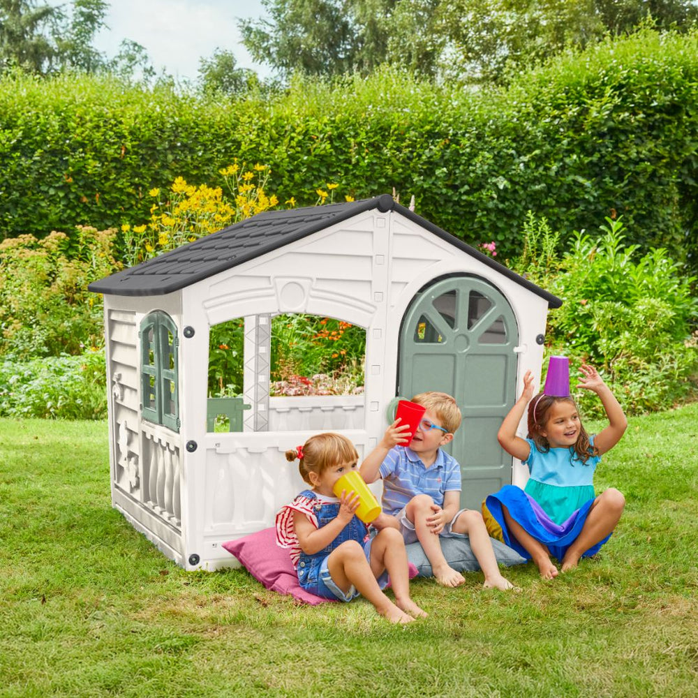 How to Choose a Playhouse for a Small Garden: Space-Smart Picks