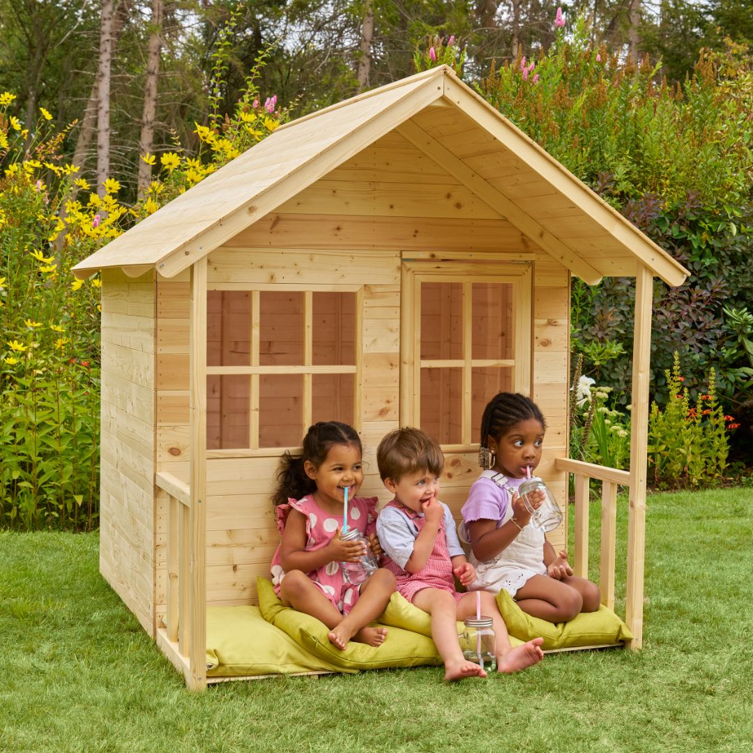  Outdoor Play by Age: A Parent’s Guide (Ages 2–4, 5–7, 8–11) 