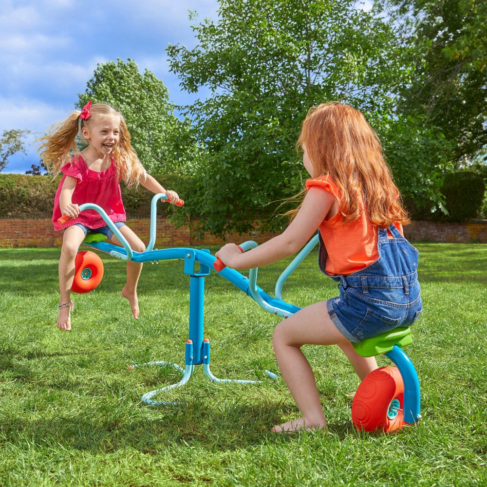 How Does Outdoor Play Improve Balance, Coordination and Strength?